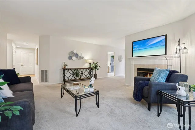 $545,000 | 22561 Southeast 42nd Terrace, Unit 2211, Issaquah, WA 98029