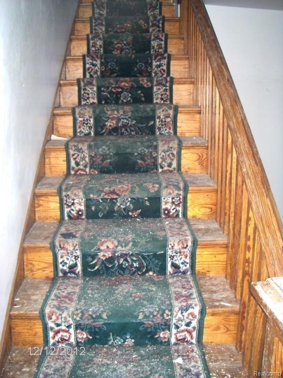 1806 Riverside Drive Port Huron, MI 48060 - Photo 3 of 12 Main Stairs