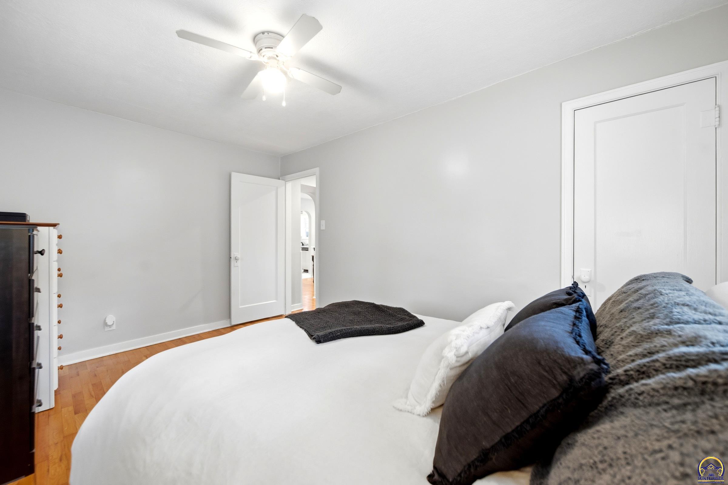3226 Southwest Munson Avenue Topeka, KS 66604 - Photo 9 of 20