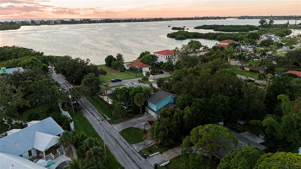 1613 Wharf Road Sarasota, FL 34231 - Photo 65 of 81 Gallery Image 65