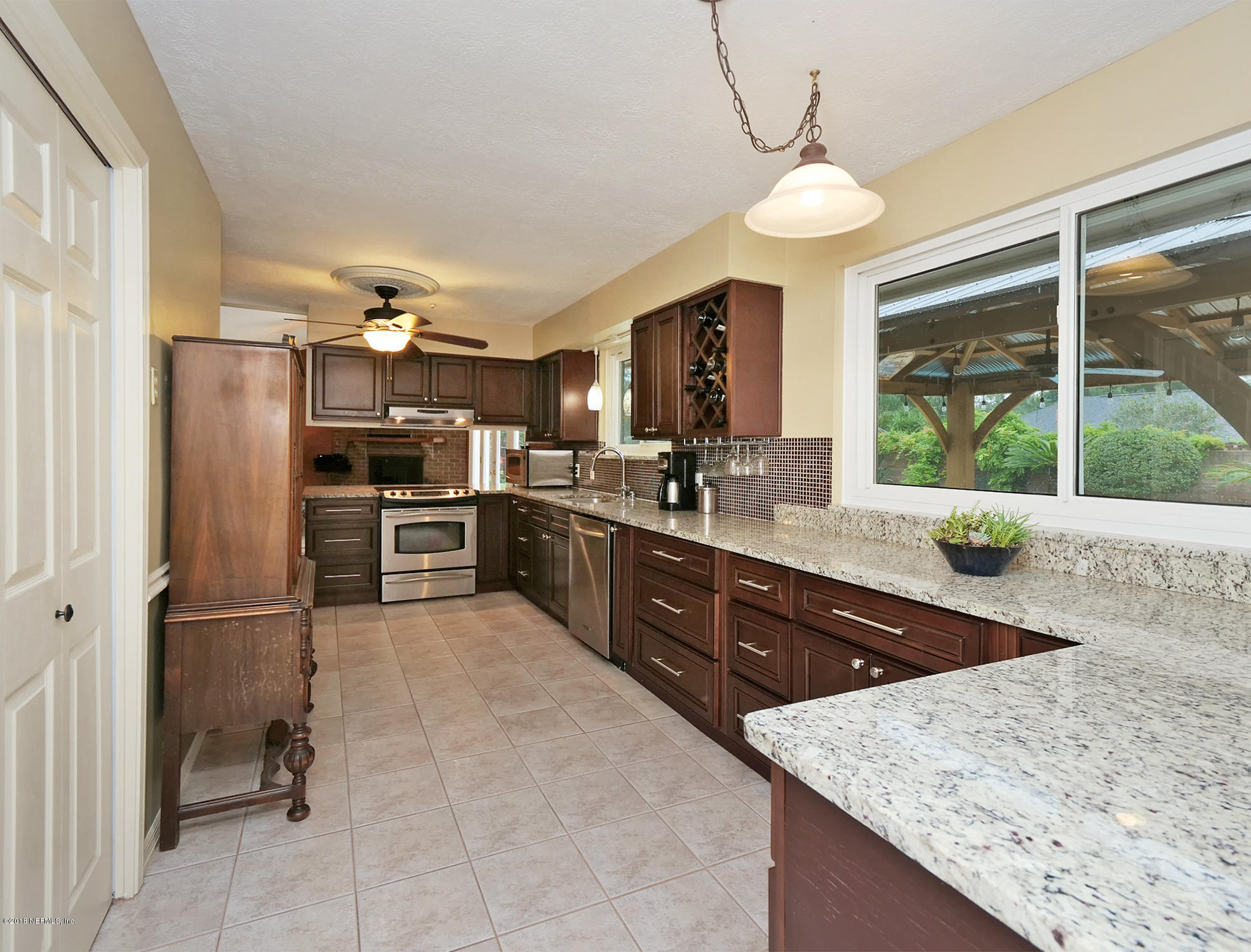 12583 Knotah Road Jacksonville, FL 32258 - Photo 13 of 36 Soft-Close Hinges & Slides