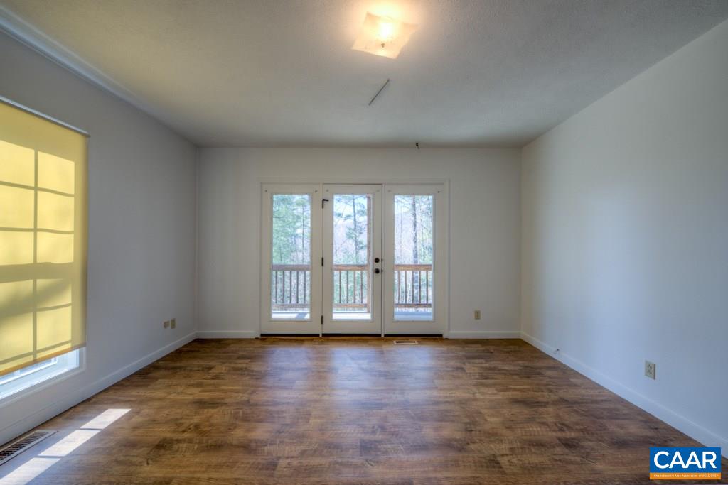 484 Deer Path Road Stanardsville, VA 22973 - Photo 11 of 30 Gallery Image 11