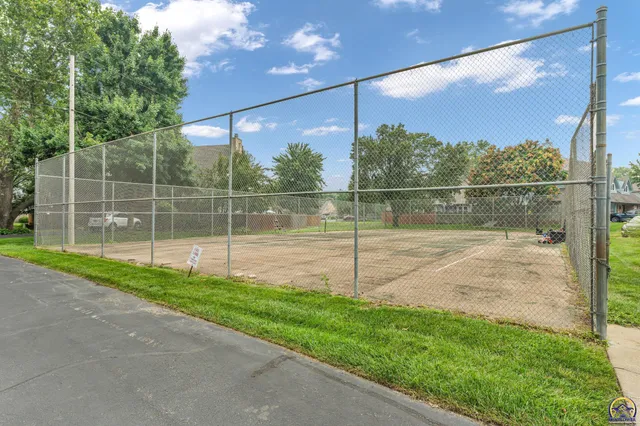 $249,900 | 3019 Southwest Arrowhead Road, Topeka, KS 66614