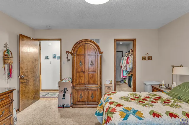 $249,900 | 3019 Southwest Arrowhead Road, Topeka, KS 66614