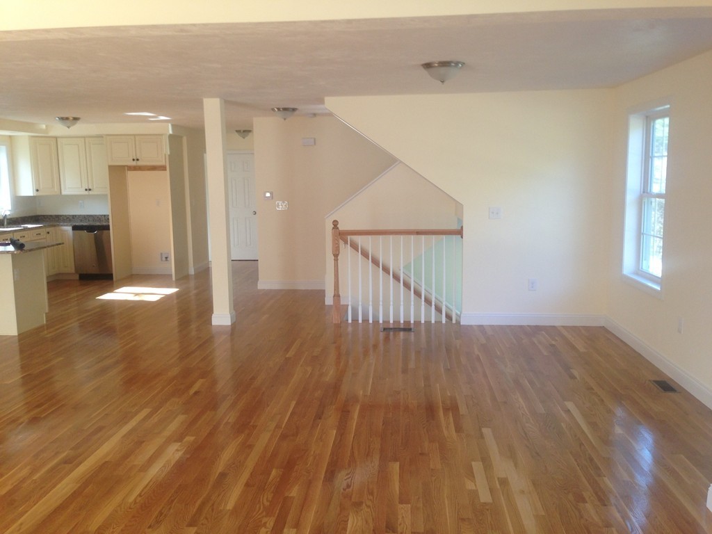 15 Kansas Road Tewksbury, MA 01876 - Photo 3 of 25 Gallery Image 3