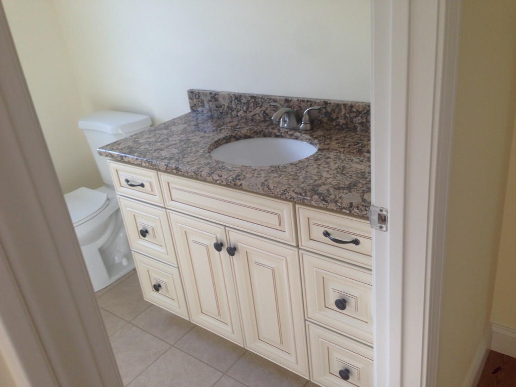 15 Kansas Road Tewksbury, MA 01876 - Photo 6 of 25 Gallery Image 6