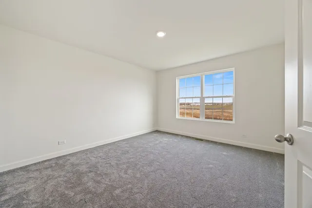 $2,600 | 2463 BELLA Drive, Pingree Grove, IL 60140