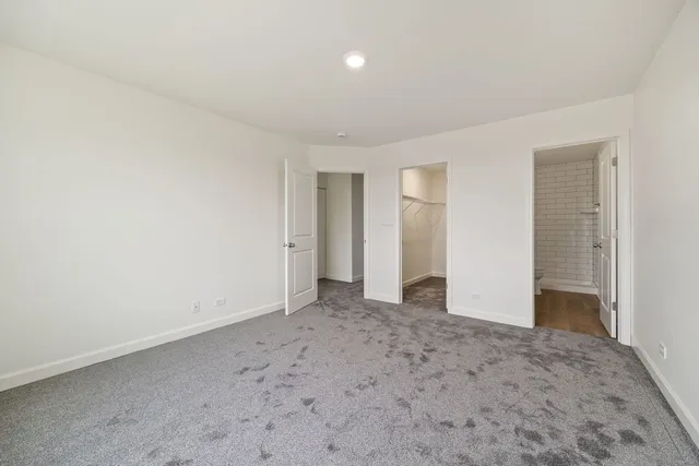 $2,600 | 2463 BELLA Drive, Pingree Grove, IL 60140