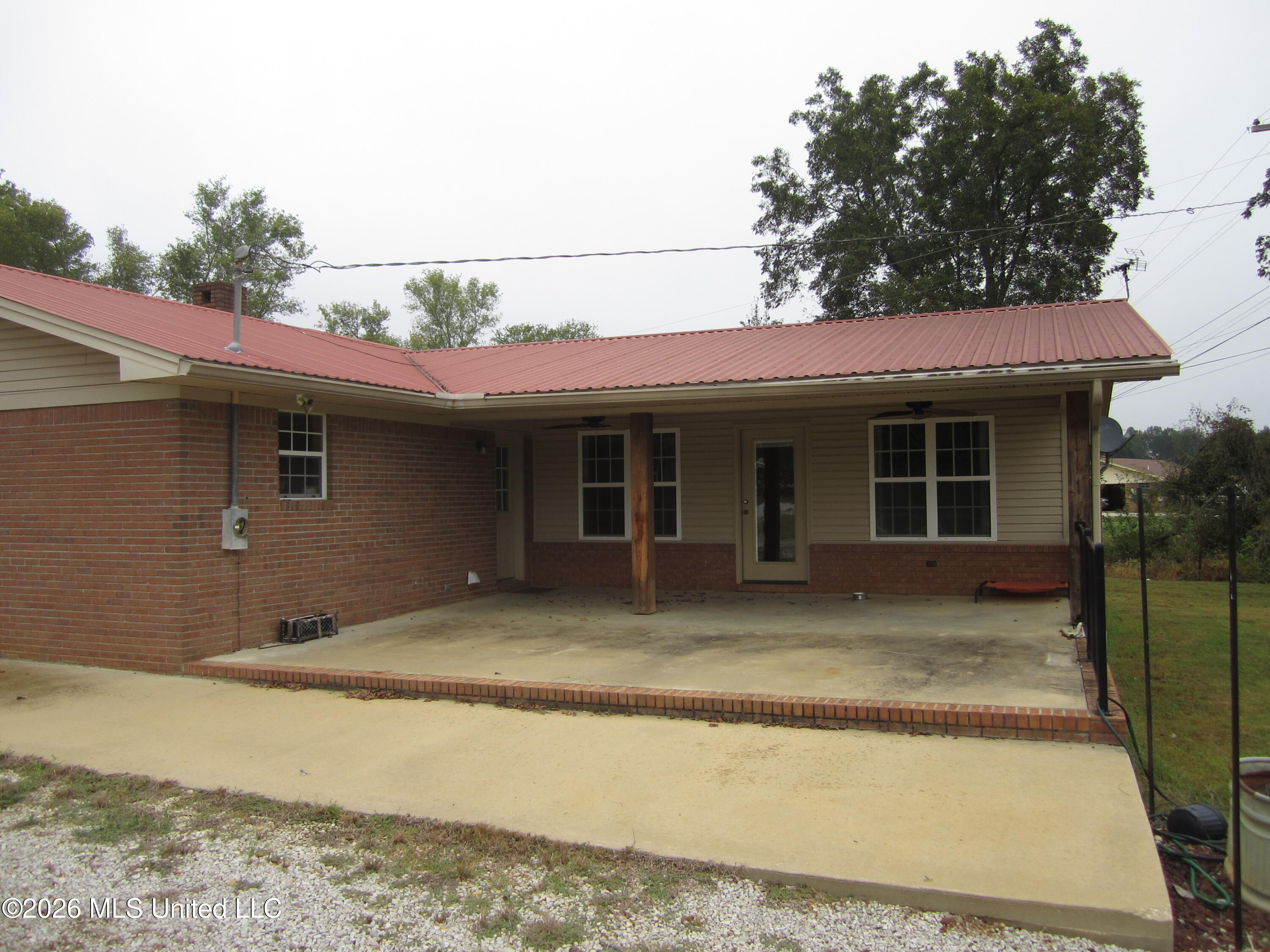 1558 Highway 30 New Albany, MS 38652 - Photo 15 of 21 IMG_8539