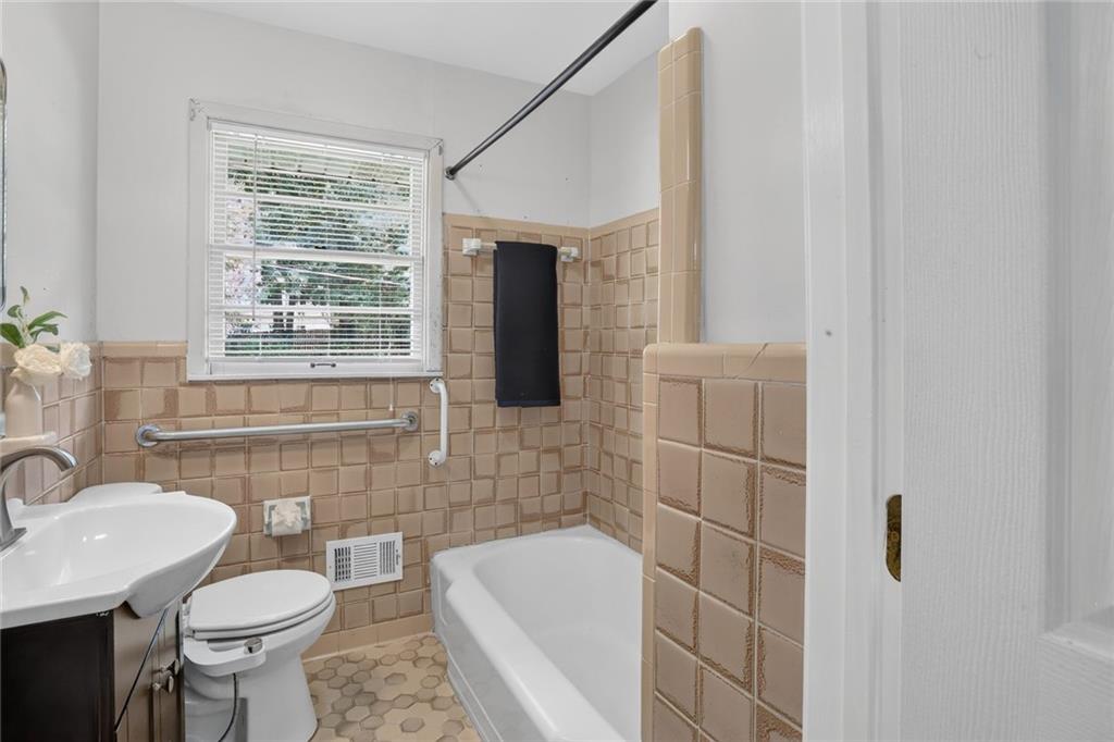 2839 Poplar Street Atlanta, GA 30340 - Photo 10 of 17