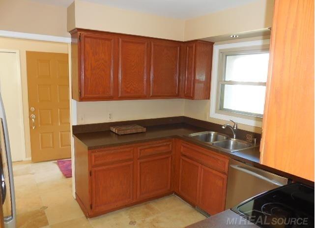 900 Stag Ridge Road Rochester Hills, MI 48309 - Photo 11 of 21