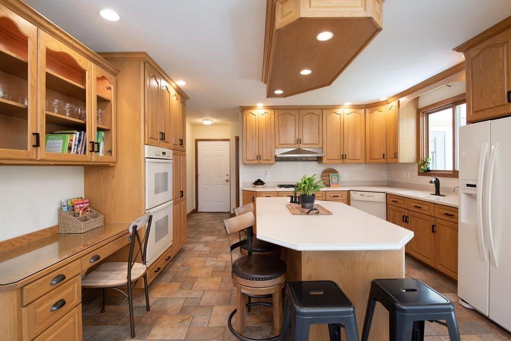 166 Rocky Road Northbridge, MA 01588 - Photo 6 of 21 Gallery Image 6