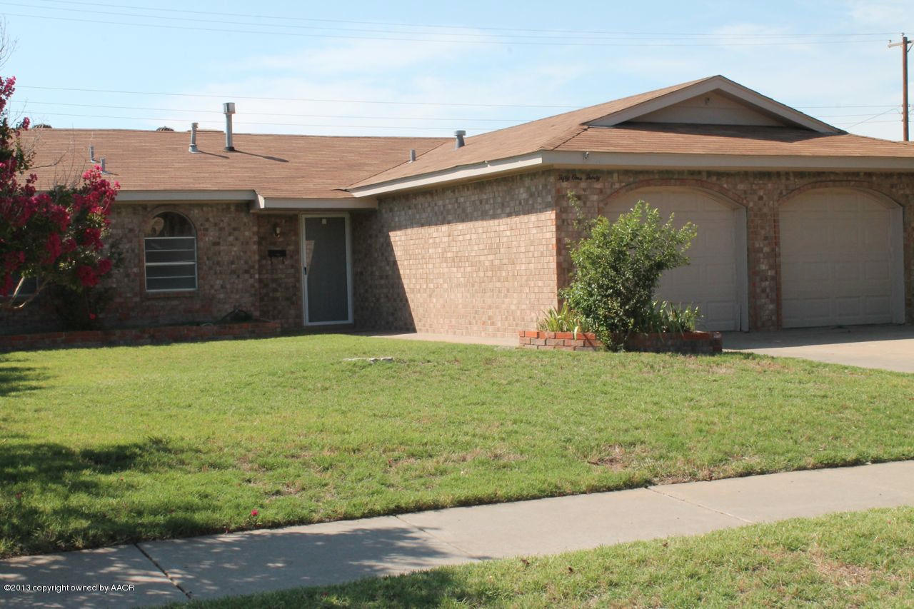5130 McCarty Boulevard Amarillo, TX 79110 - Photo 1 of 26 a front view of house with yard