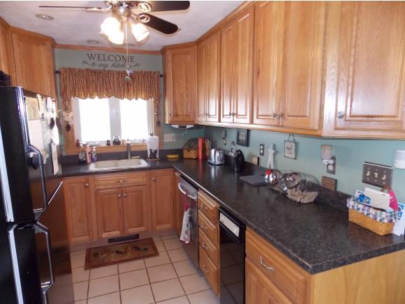 82 Gold Street Manchester, NH 03103 - Photo 5 of 19 Gallery Image 5