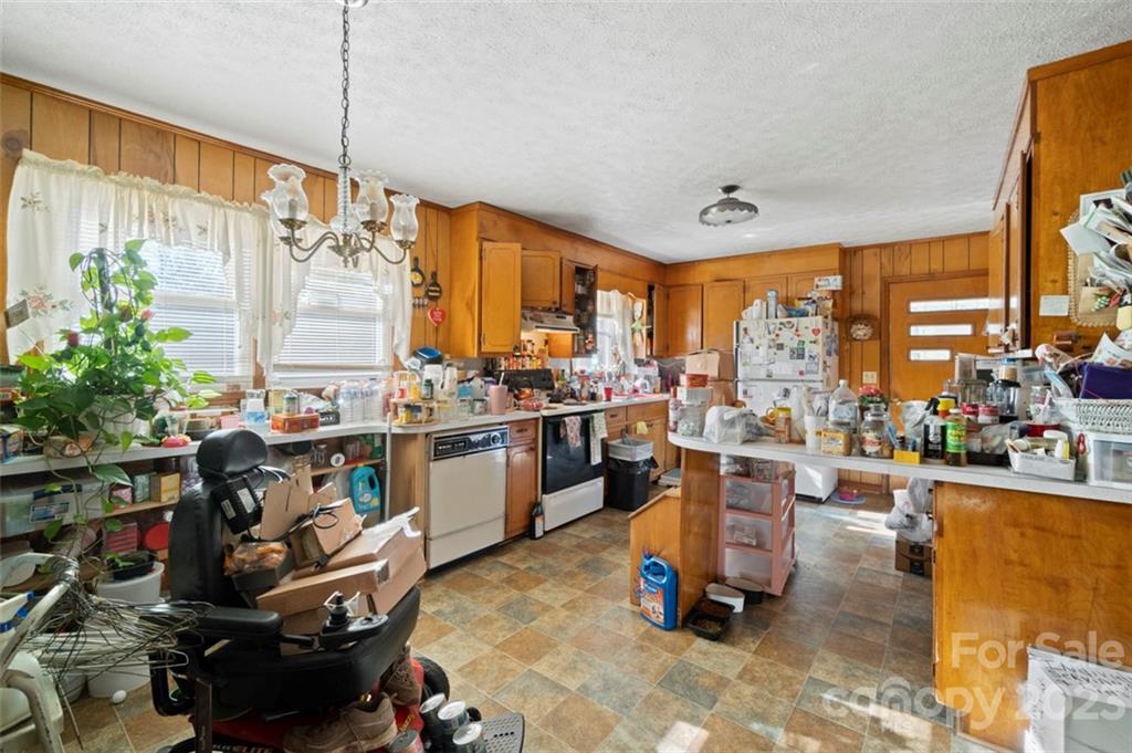 2630 Enola Road Morganton, NC 28655 - Photo 12 of 13 Gallery Image 12
