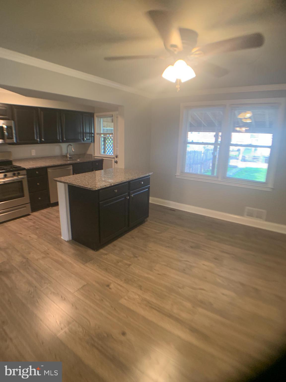 7441 Lawrence Road Dundalk, MD 21222 - Photo 3 of 18 Kitchen 1/ Dining