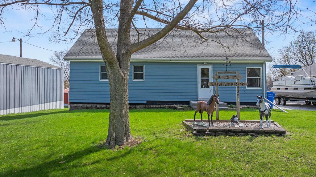 720 South Tyler Street Tyler, MN 56178 - Photo 4 of 42