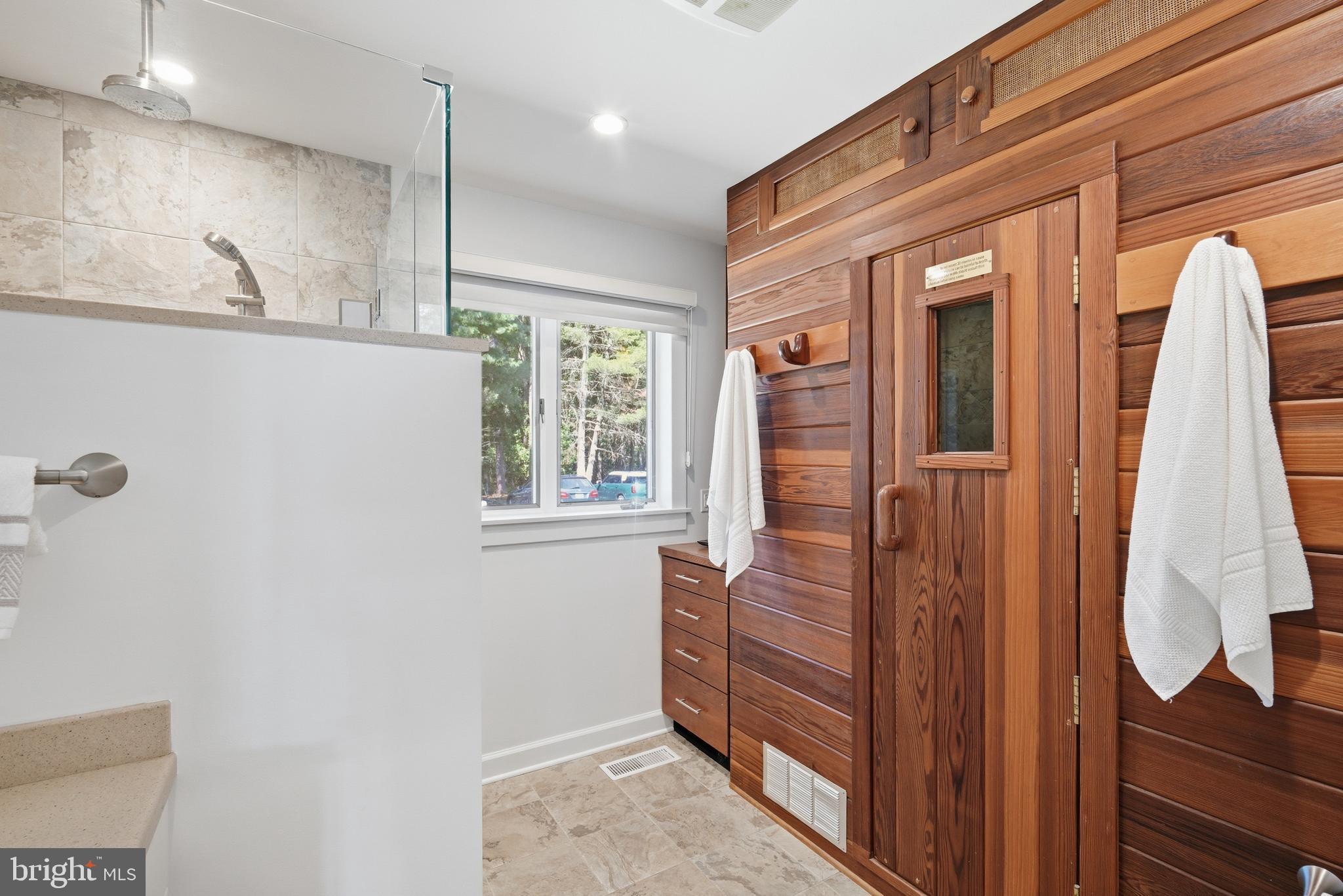 26279 Deep Water Harbor Road Easton, MD 21601 - Photo 28 of 51 Full Bath - Main Level - Sauna