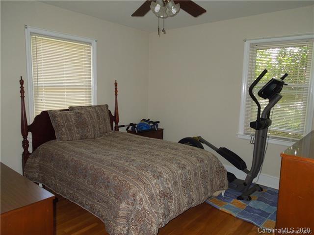5531 Hickory Grove Road Charlotte, NC 28215 - Photo 17 of 24 a bedroom with a bed and window