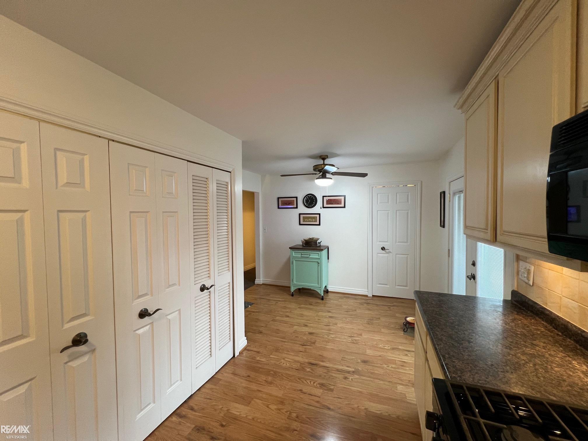 28790 Cotton Road New Baltimore, MI 48047 - Photo 13 of 33 Kitchen
