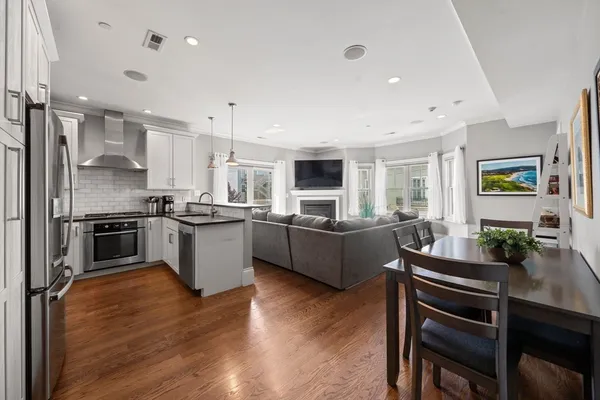 $3,600 | 11 Howell Street, Unit 2, Boston, MA 02125