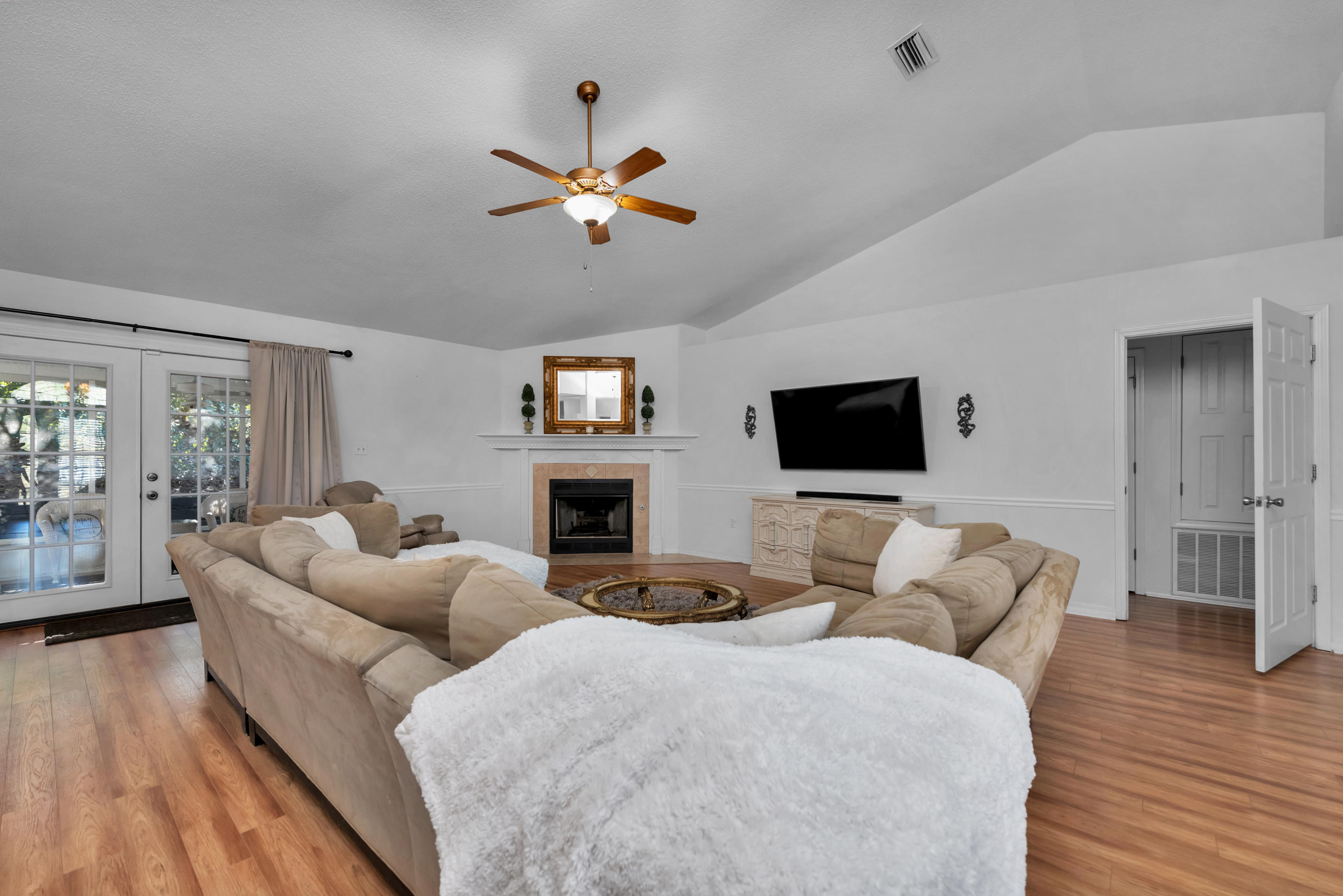 2638 Sorrel Ridge Road Crestview, FL 32536 - Photo 9 of 29 Gallery Image 9