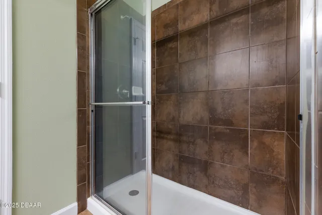 $2,500 | 309 Grande Lake Drive, Daytona Beach, FL 32124