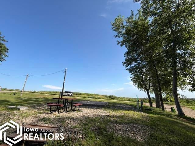 5094 County Public Road Brooklyn, IA 52211 - Photo 7 of 8 Gallery Image 7
