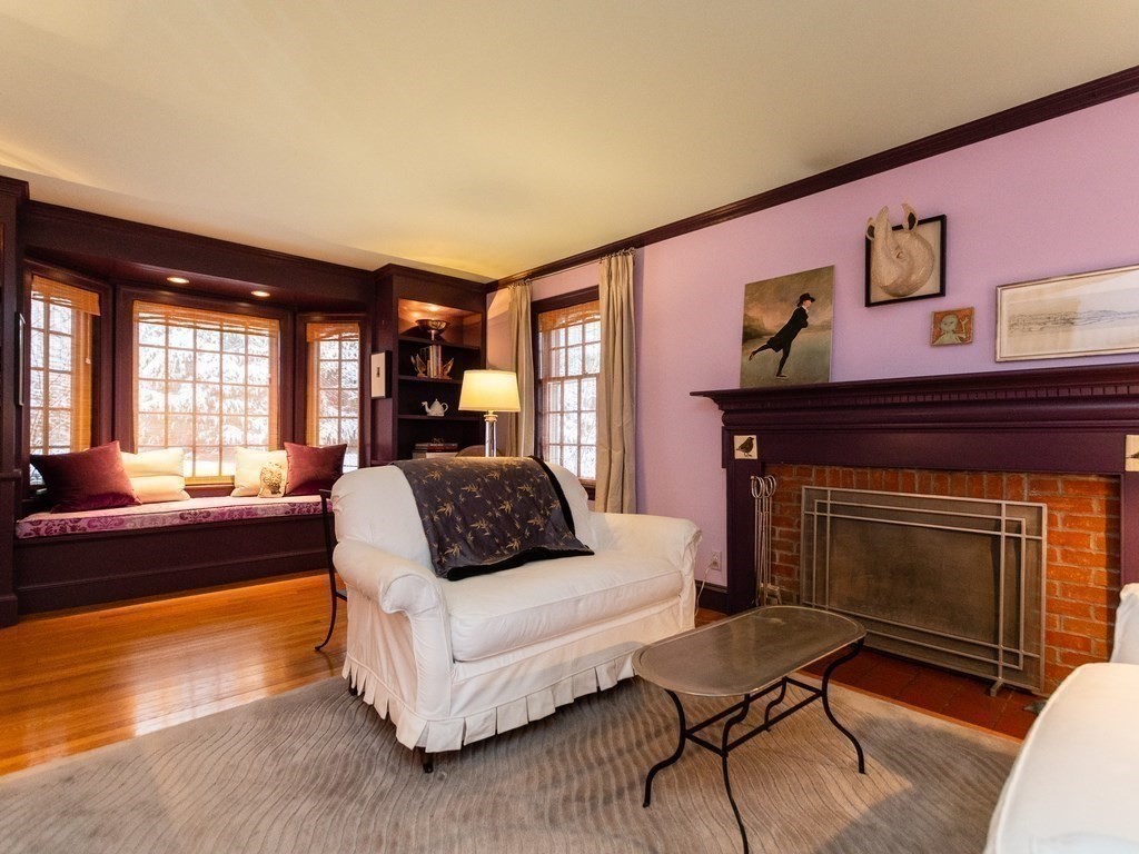 128 Dorset Road Newton, MA 02468 - Photo 5 of 36 Gallery Image 5