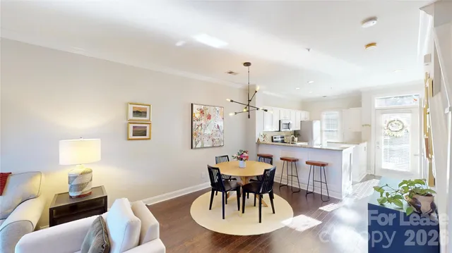 $2,700 | 1009 Park W Drive, Charlotte, NC 28209