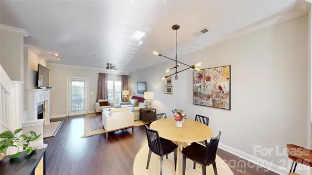 $2,700 | 1009 Park W Drive, Charlotte, NC 28209