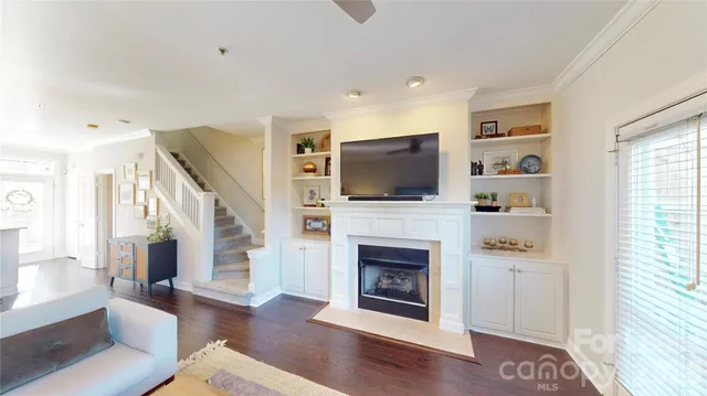 $2,700 | 1009 Park W Drive, Charlotte, NC 28209