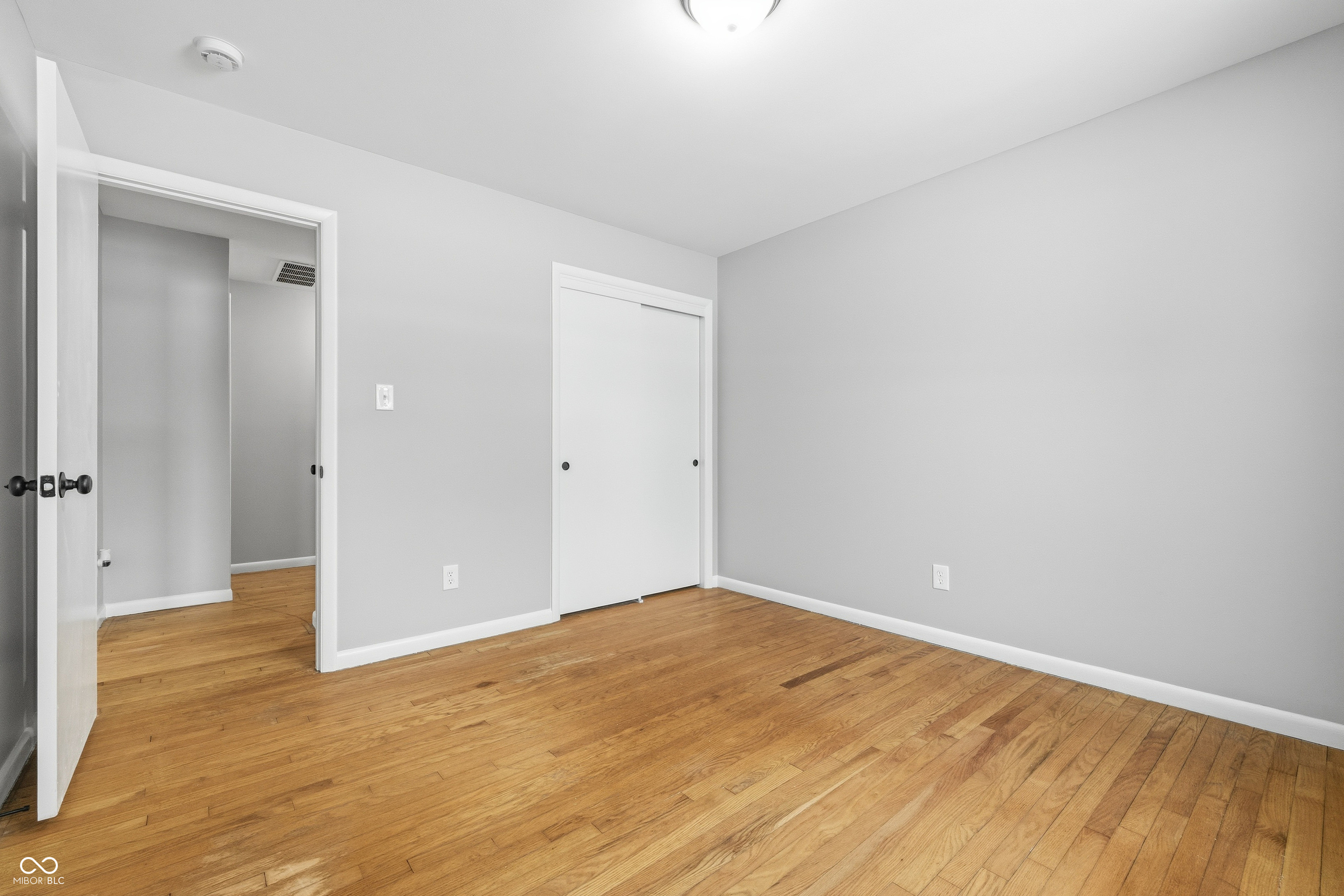 6219 Green Leaves Road Indianapolis, IN 46220 - Photo 25 of 32