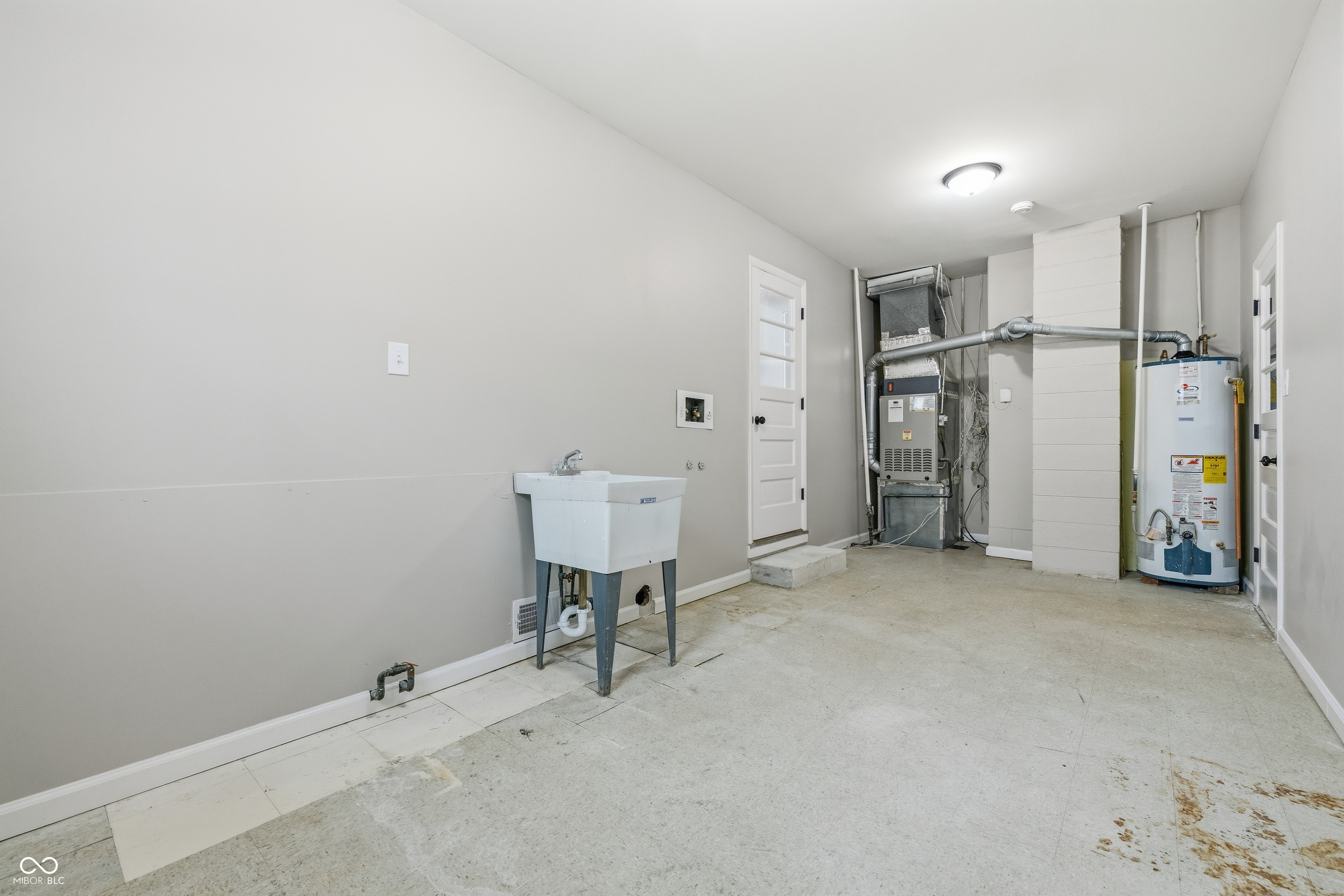 6219 Green Leaves Road Indianapolis, IN 46220 - Photo 27 of 32