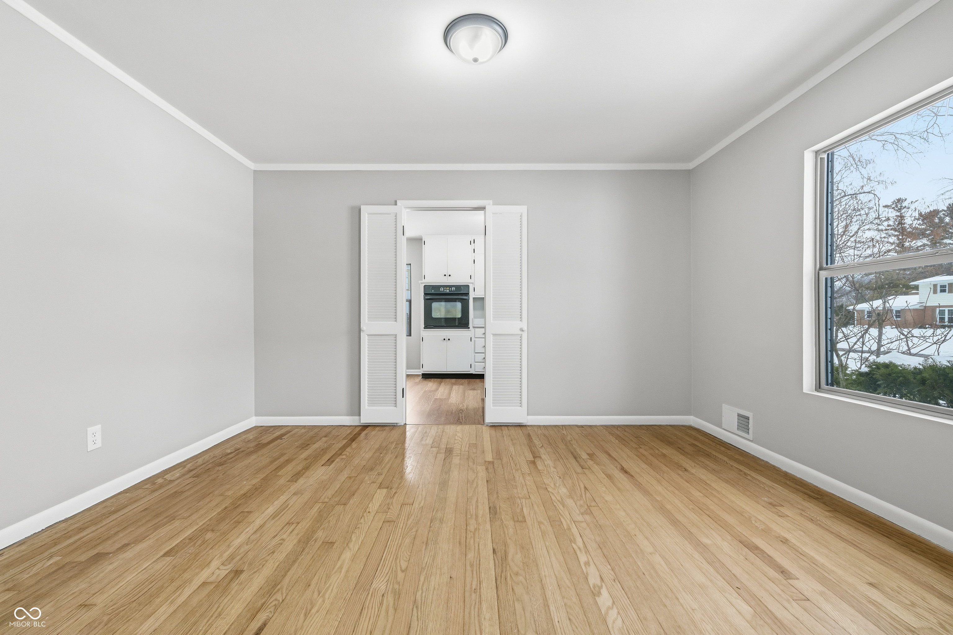 6219 Green Leaves Road Indianapolis, IN 46220 - Photo 6 of 32