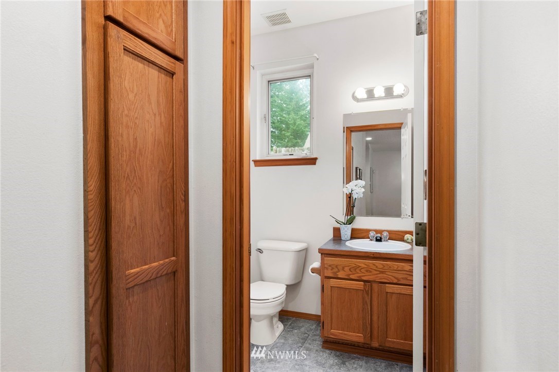 16836 Hallman Road Northwest Poulsbo, WA 98370 - Photo 7 of 25 Gallery Image 7