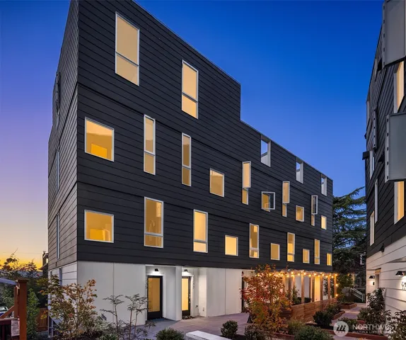 a view of outdoor space with city view