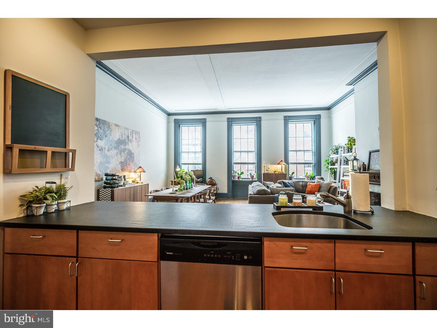 1029-33 Spruce Street, Unit 200 Philadelphia, PA 19107 - Photo 17 of 25