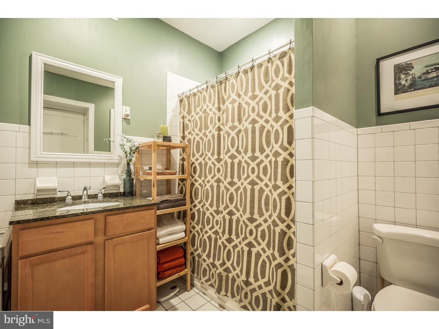 1029-33 Spruce Street, Unit 200 Philadelphia, PA 19107 - Photo 22 of 25