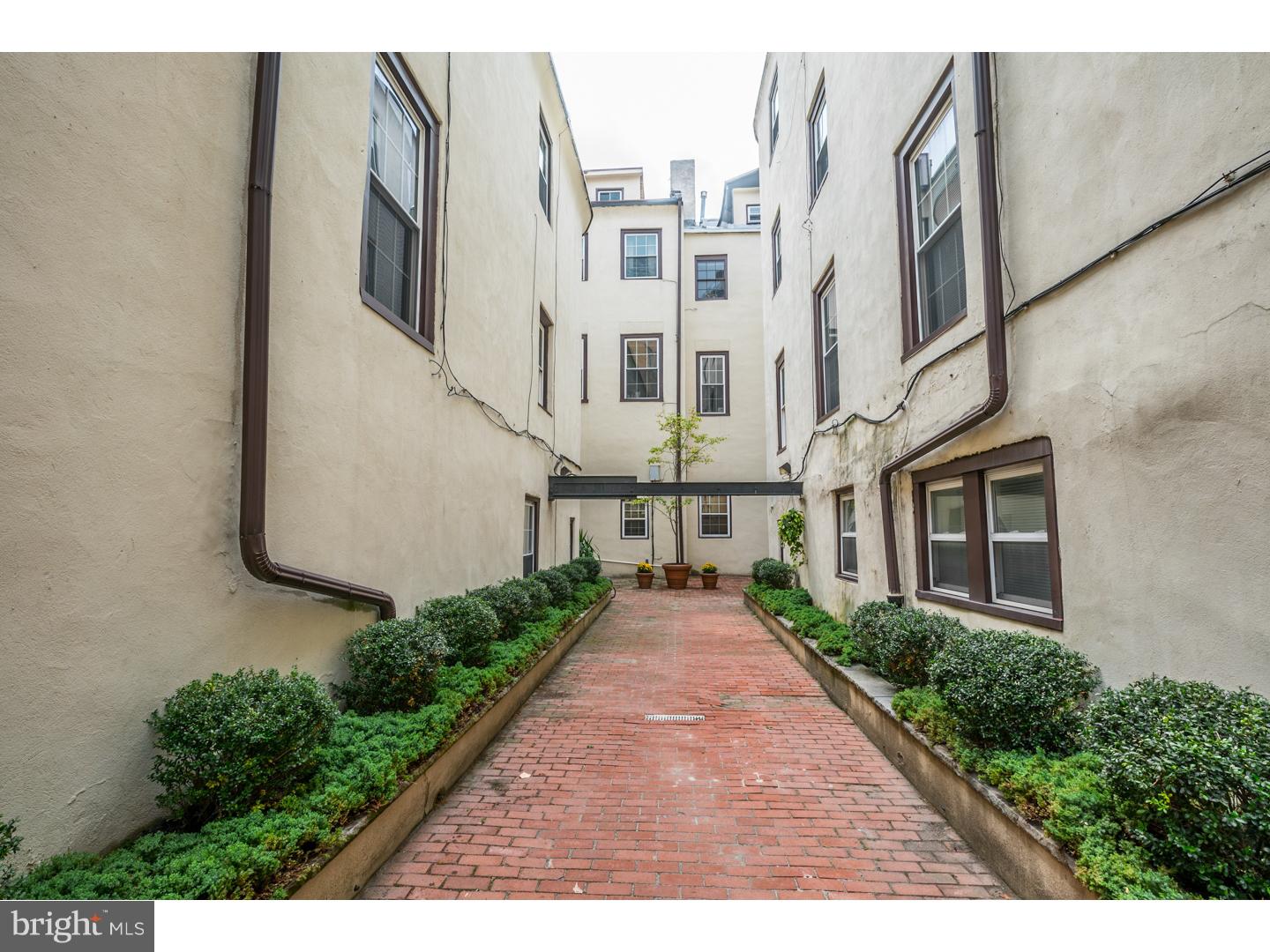 1029-33 Spruce Street, Unit 200 Philadelphia, PA 19107 - Photo 25 of 25