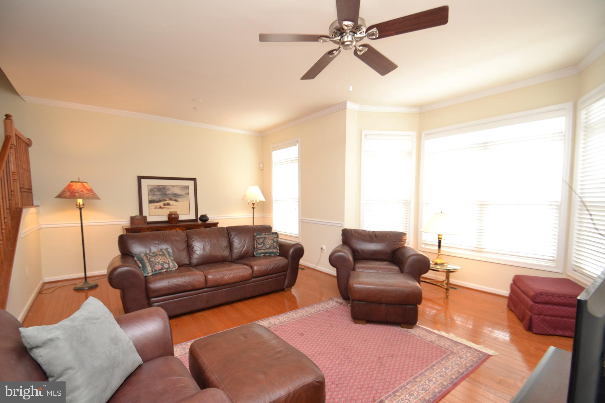 10207 Rutland Round Road, Unit 65 Columbia, MD 21044 - Photo 11 of 32 Huge area to spread out and relax