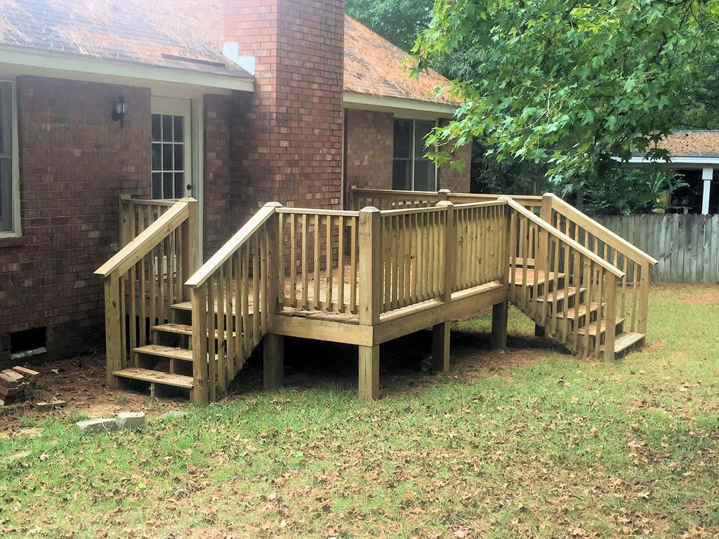 628 Fieldstone Way Evans, GA 30809 - Photo 13 of 17 New Rear Deck Right