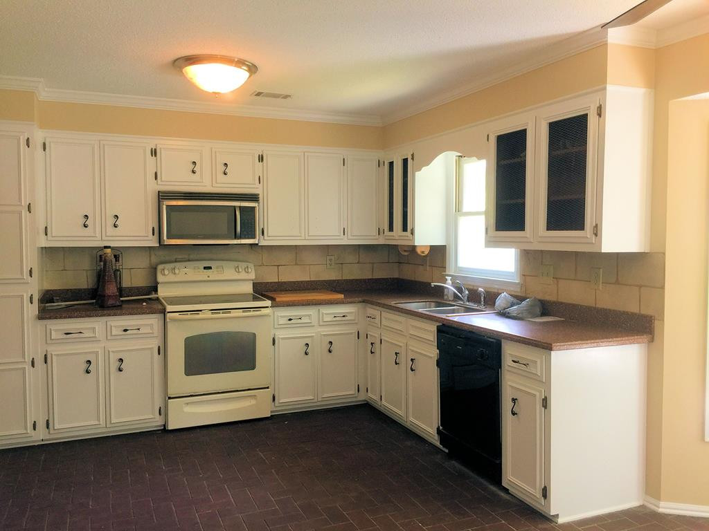 628 Fieldstone Way Evans, GA 30809 - Photo 6 of 17 Kitchen