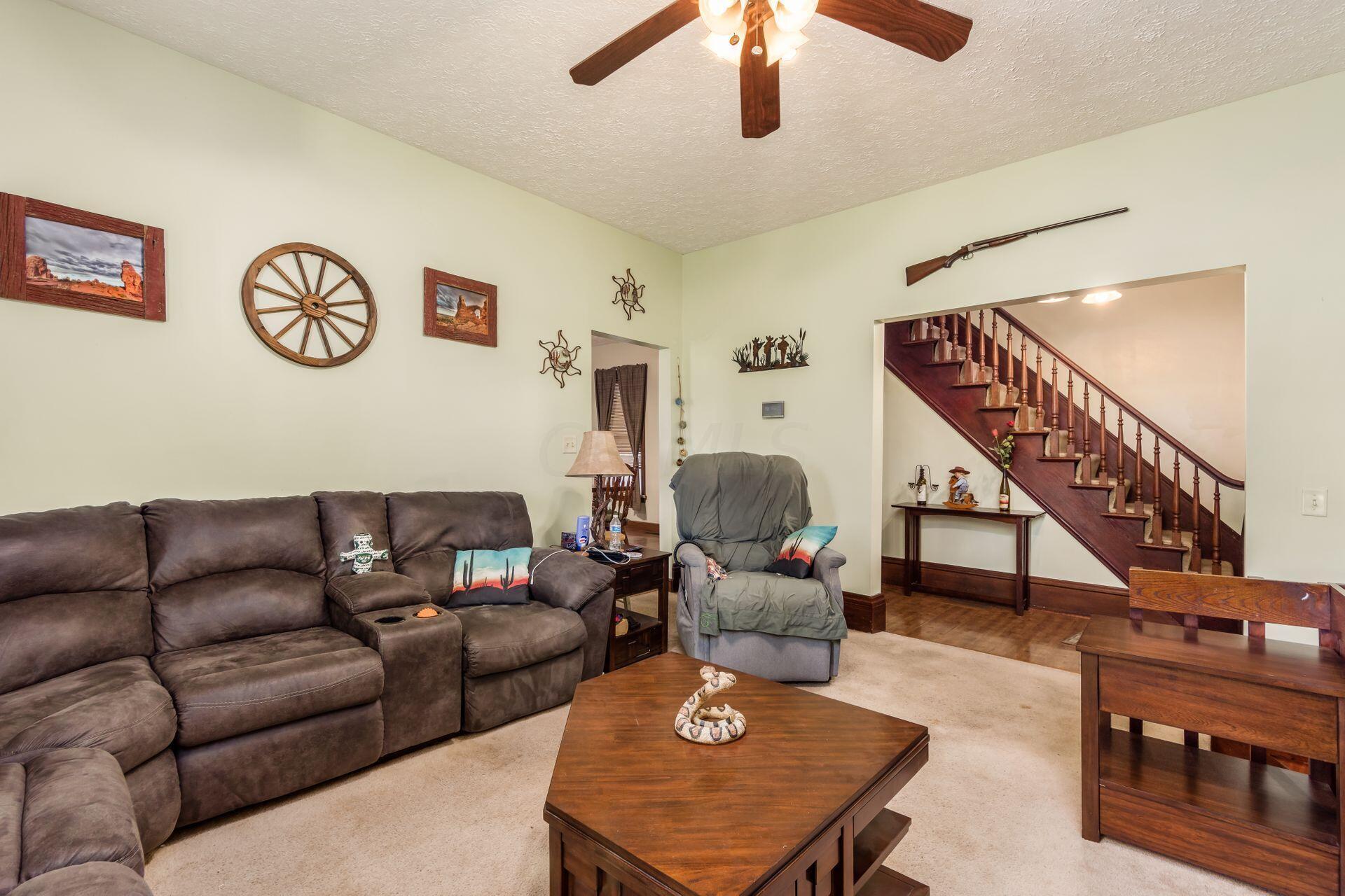 7667 Slocum Road Ostrander, OH 43061 - Photo 10 of 69 Living Room