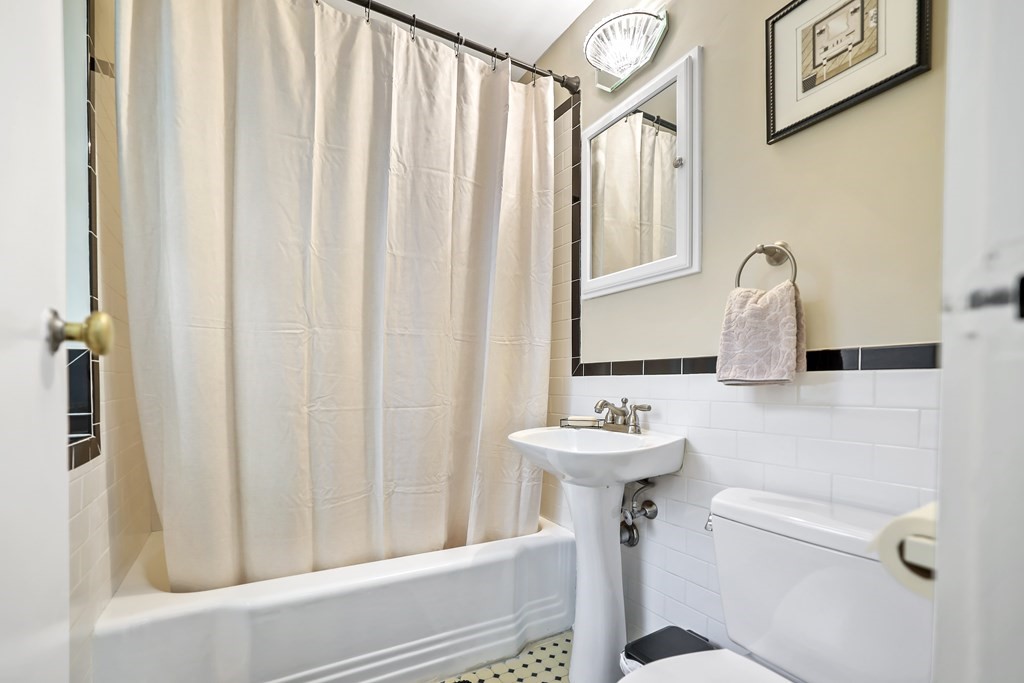 2 Dunning Way, Unit 110 Boston, MA 02130 - Photo 9 of 12