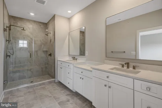 $715,000 | 43769 Metro Terrace, Ashburn, VA 20147