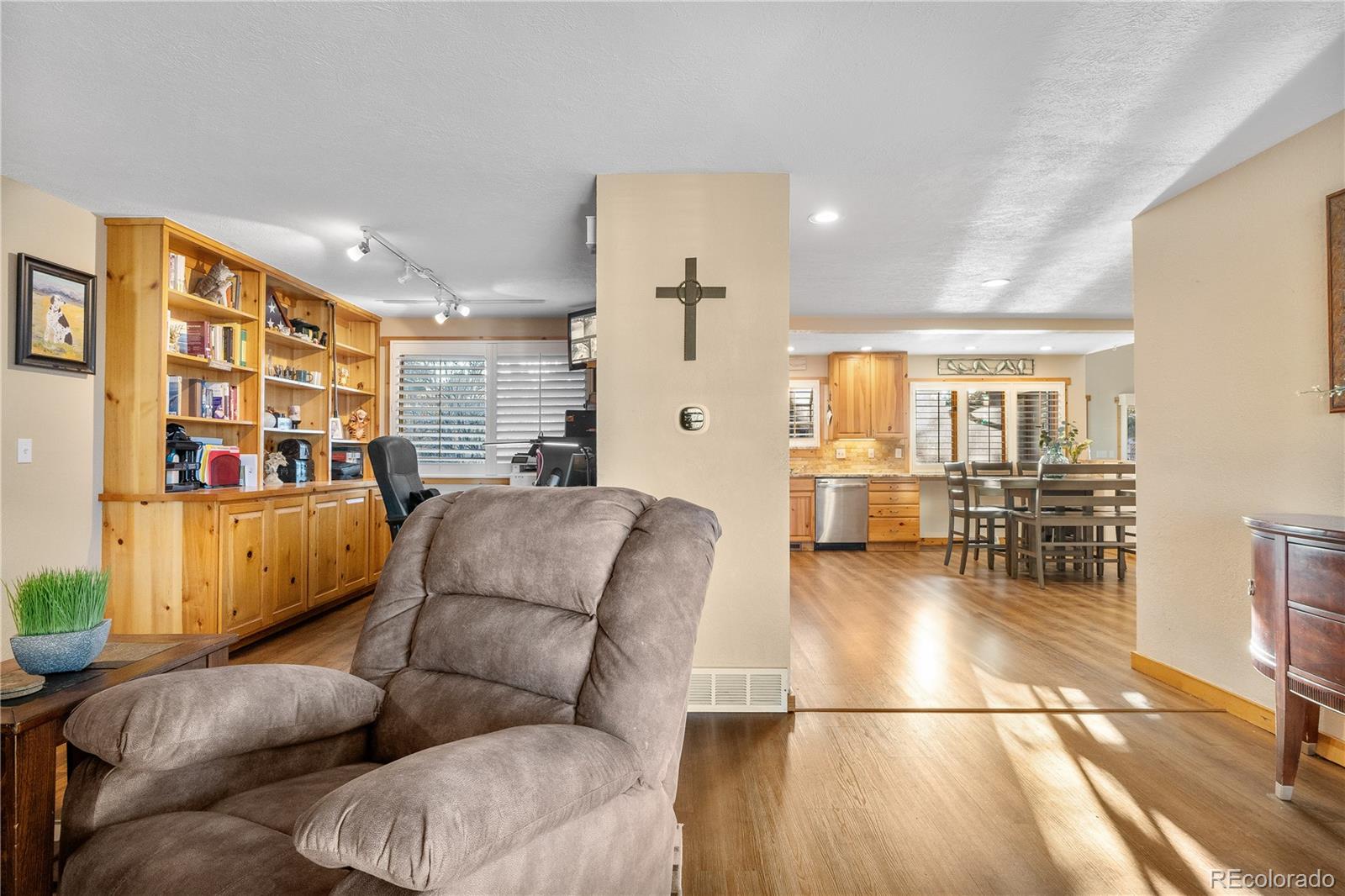 9783 Zephyr Drive Broomfield, CO 80021 - Photo 17 of 47