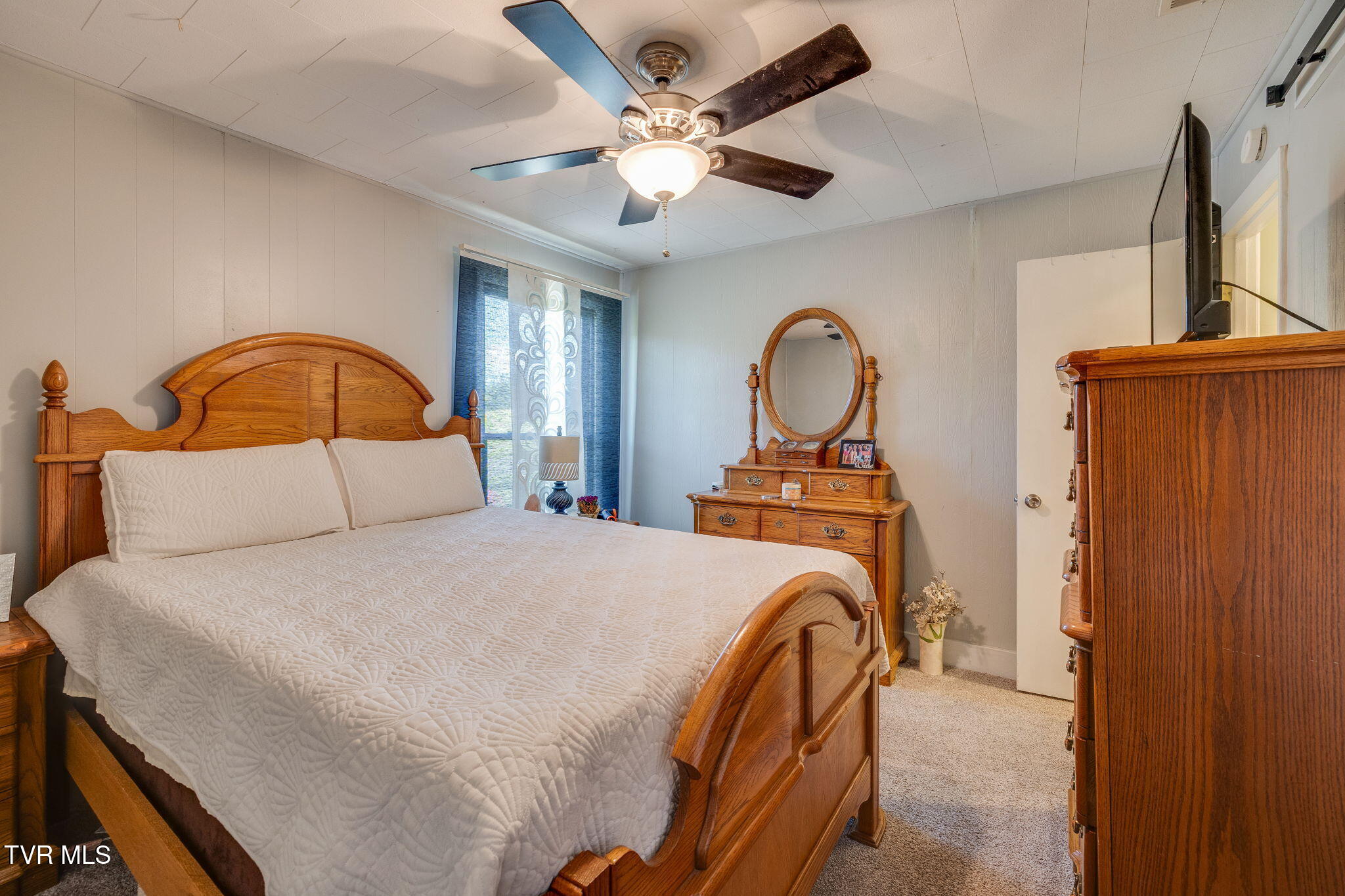 780 Hamilton Road, Unit B8 Blountville, TN 37617 - Photo 13 of 32 013