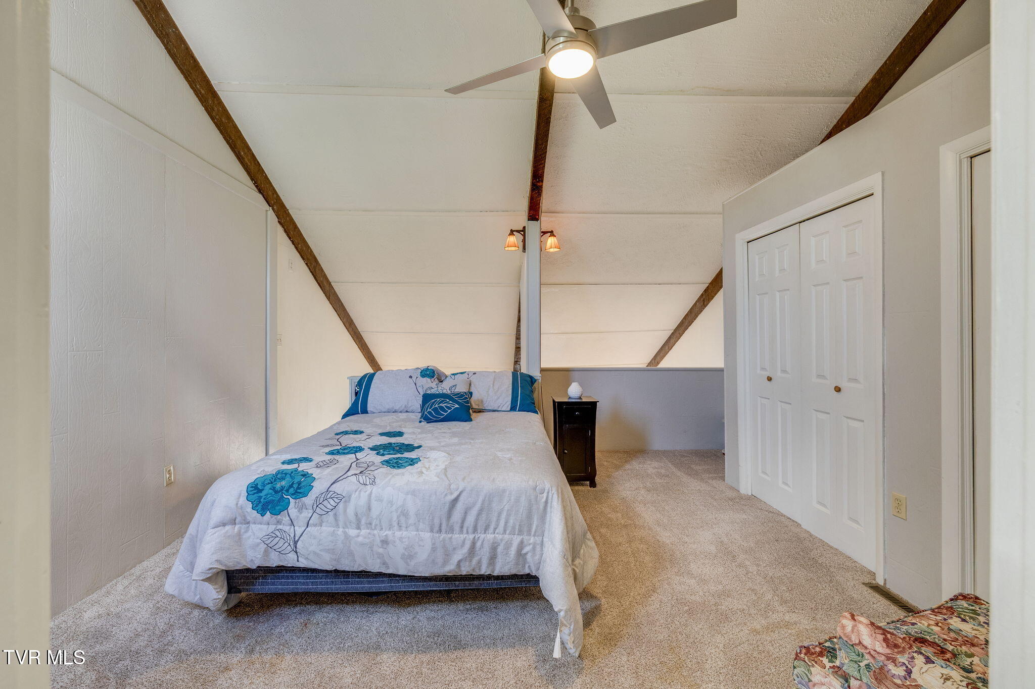 780 Hamilton Road, Unit B8 Blountville, TN 37617 - Photo 18 of 32 018