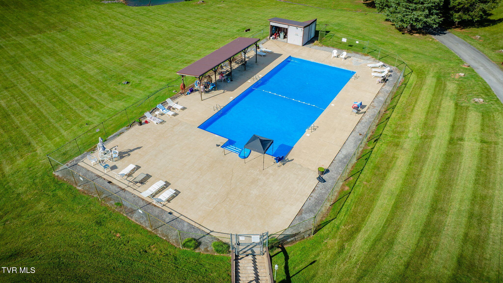 780 Hamilton Road, Unit B8 Blountville, TN 37617 - Photo 29 of 32 104